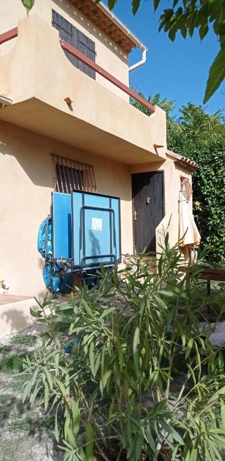 Villelaure Les Cigales B&B 외부 사진