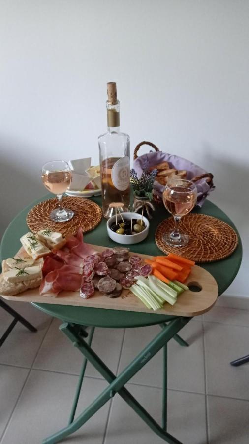 Villelaure Les Cigales B&B 외부 사진