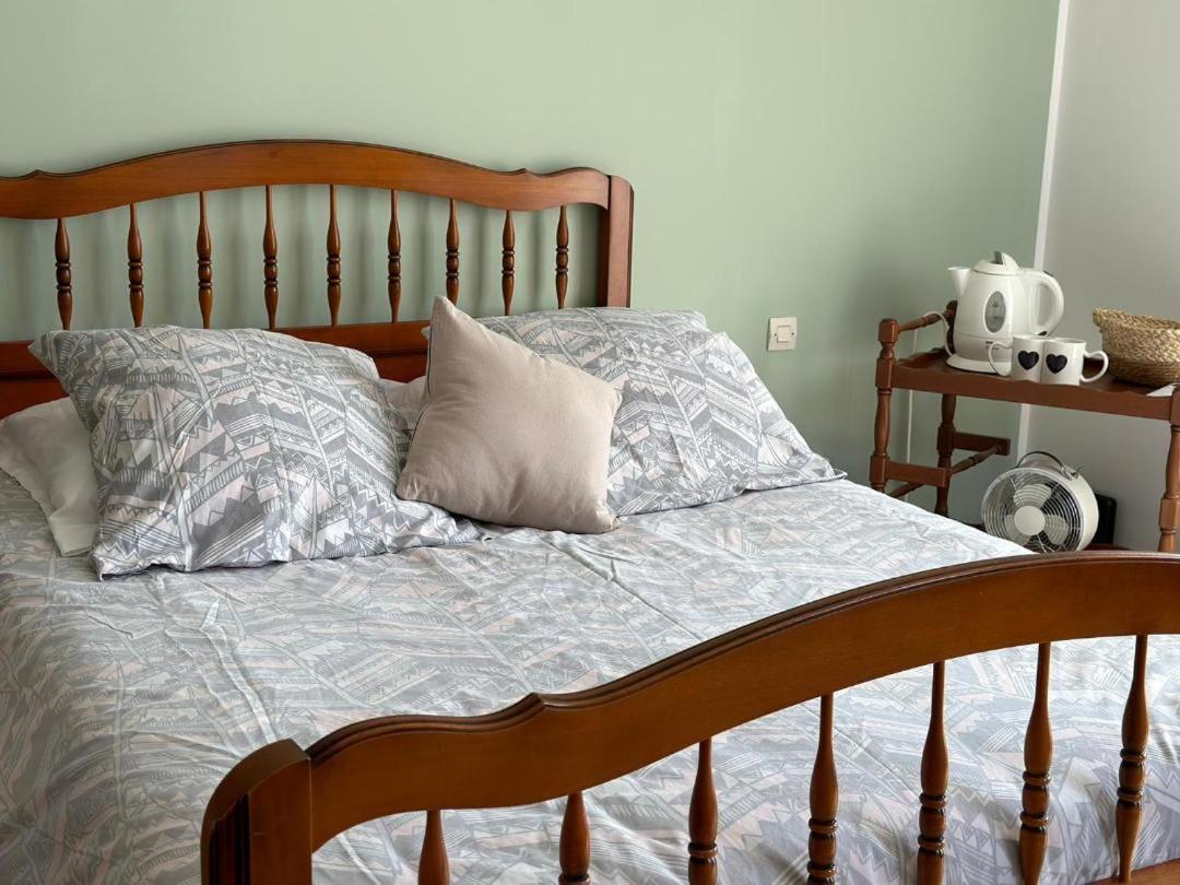 Villelaure Les Cigales B&B 외부 사진