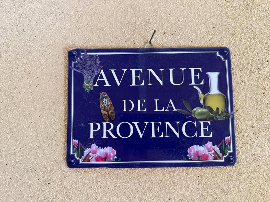 Villelaure Les Cigales B&B 외부 사진