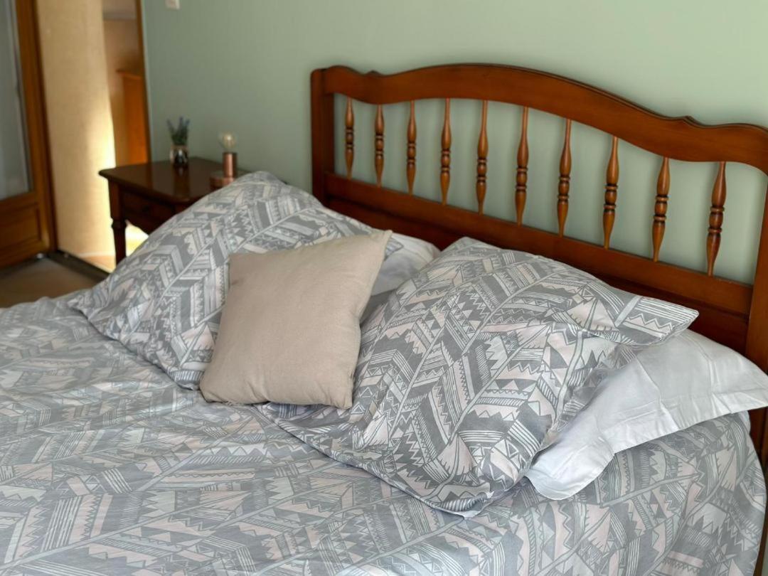 Villelaure Les Cigales B&B 외부 사진